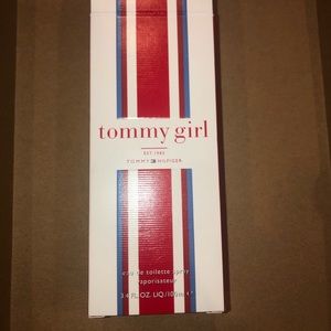 Tommy Hilfiger perfume